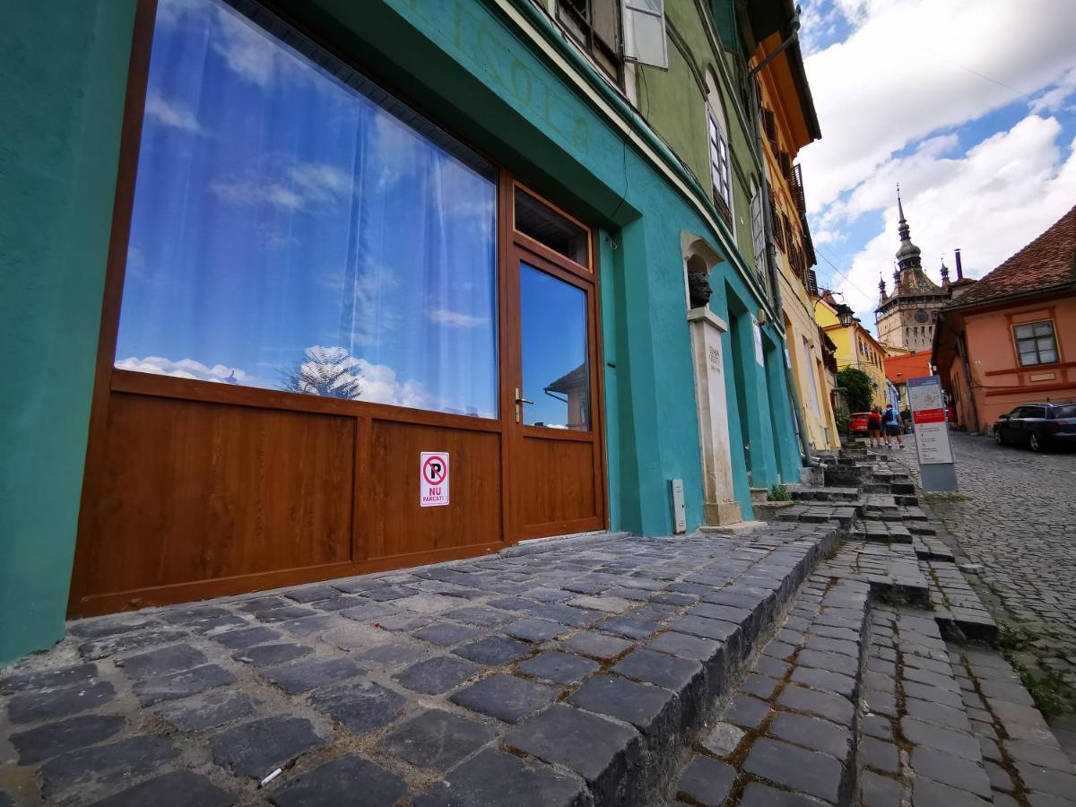 Ame'S Home Сігішоара Екстер'єр фото